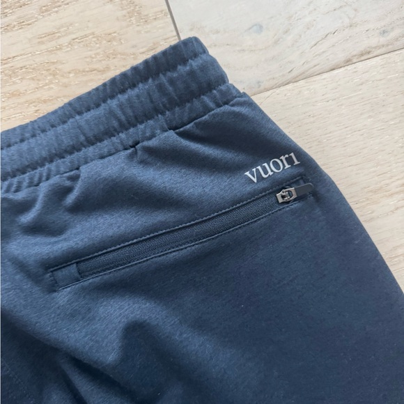 NWOT VUORI Sunday Performance Joggers navy M - Picture 10 of 11